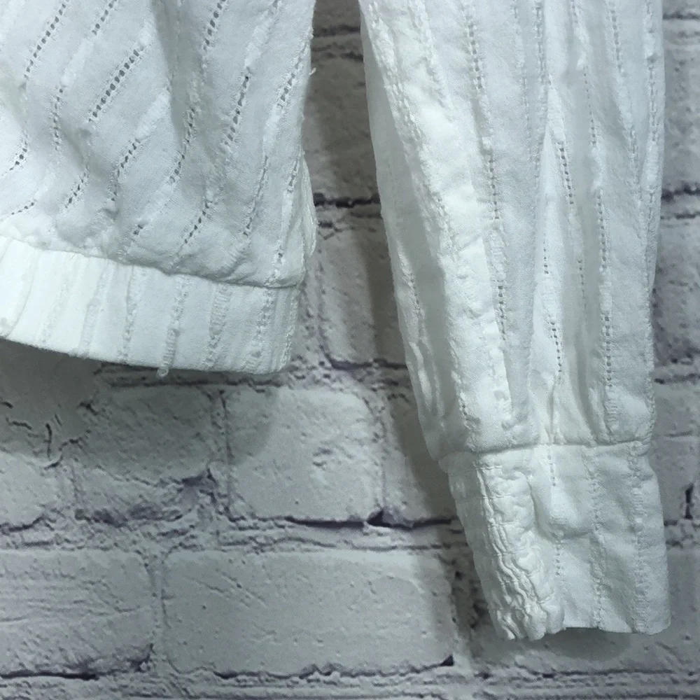 Roan + Ryan top white v-neck